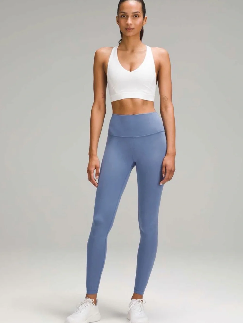 Lululemon Wunder Train High-Rise Tight 28” in Oasis Blue (size 4)
